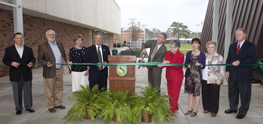 Southeastern dedicates new academic facility
