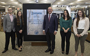 Governor Edwards tours new exhibit at Southeastern 