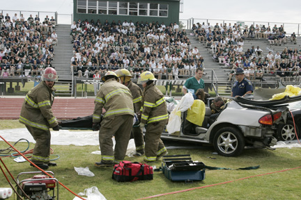 Nursing students stage mock car crash at Ponchatoula High School