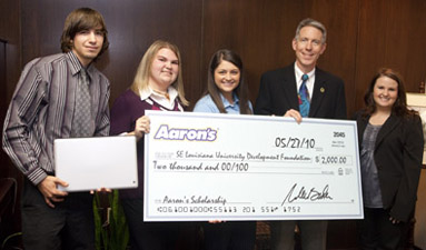 Aaron's, Inc. establishes Southeastern scholarship