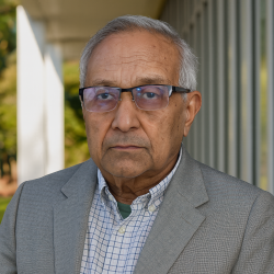 Headshot Image of Dr. Rakesh Duggal, Professor of Finance