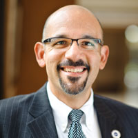 Dr. Andres Calderon