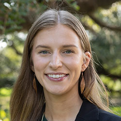 Headshot of Alexandra Tomchek