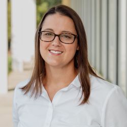 Headshot image of Ms. Jamie Vicknair, Professor of Management