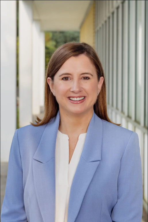 Headshot image of Dr. Kemp Director of Marketing & Supply Chain