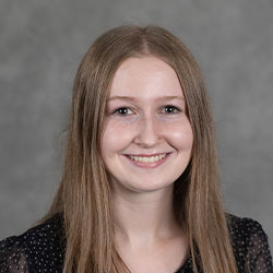 Headshot of Hannah Hartmann