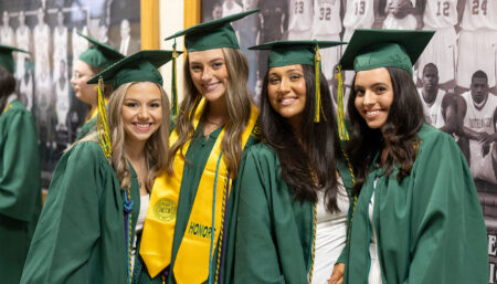 4 honor graduates