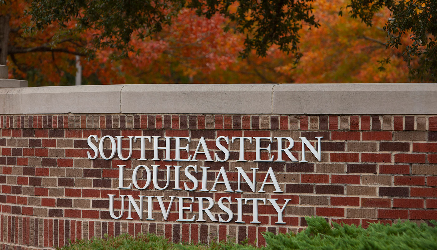 southeastern louisiana university name on brick