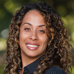 diana dejean headshot