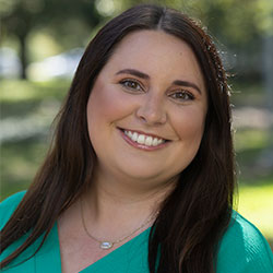 mary graves headshot