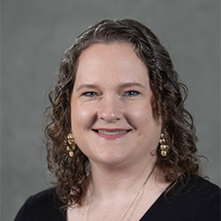 Headshot of Heidi Dubreuil