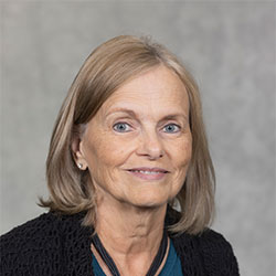 Headshot of Barbara Gibbs