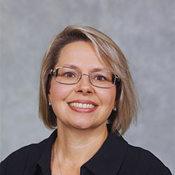 Headshot of Felicia Murret