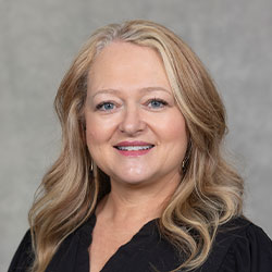 Headshot of Rebekah Starns